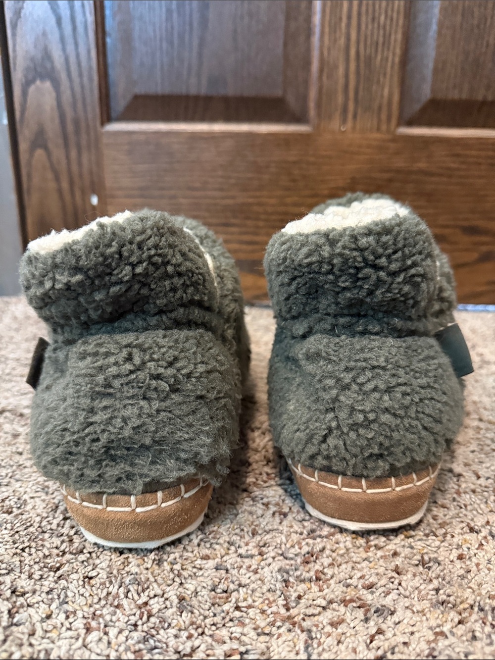 L.L. Bean Cozy Sherpa Slip-On Slippers House Shoes - Olive Green Size 11 - Picture 7 of 9